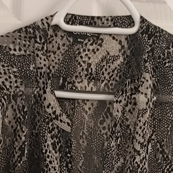 Sheer Snake Blouse - Picture 3 of 5